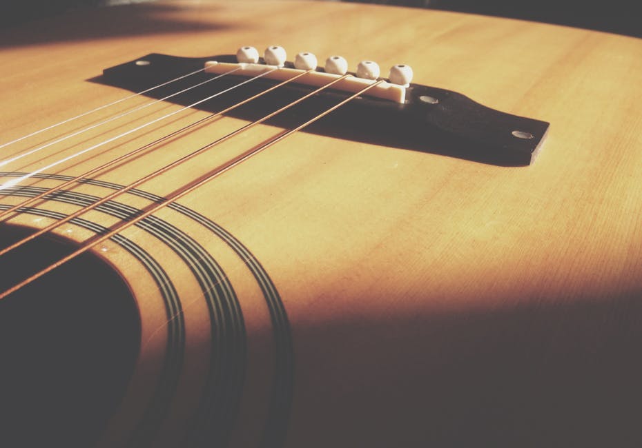 guitarra fabricada madera agave