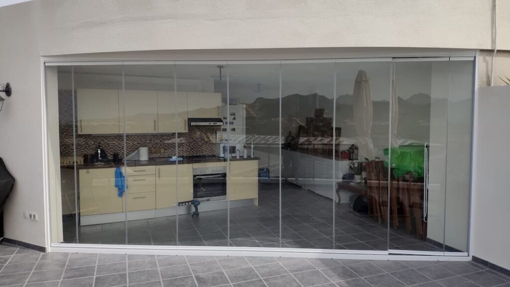 nueva cortina de cristal